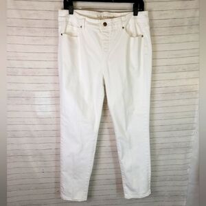 SOFT SURROUNDINGS WHITE STRAIGHT SKINNY JEANS, SZ MEDIUM